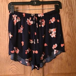 Abercrombie & Fitch Flowy Shorts
